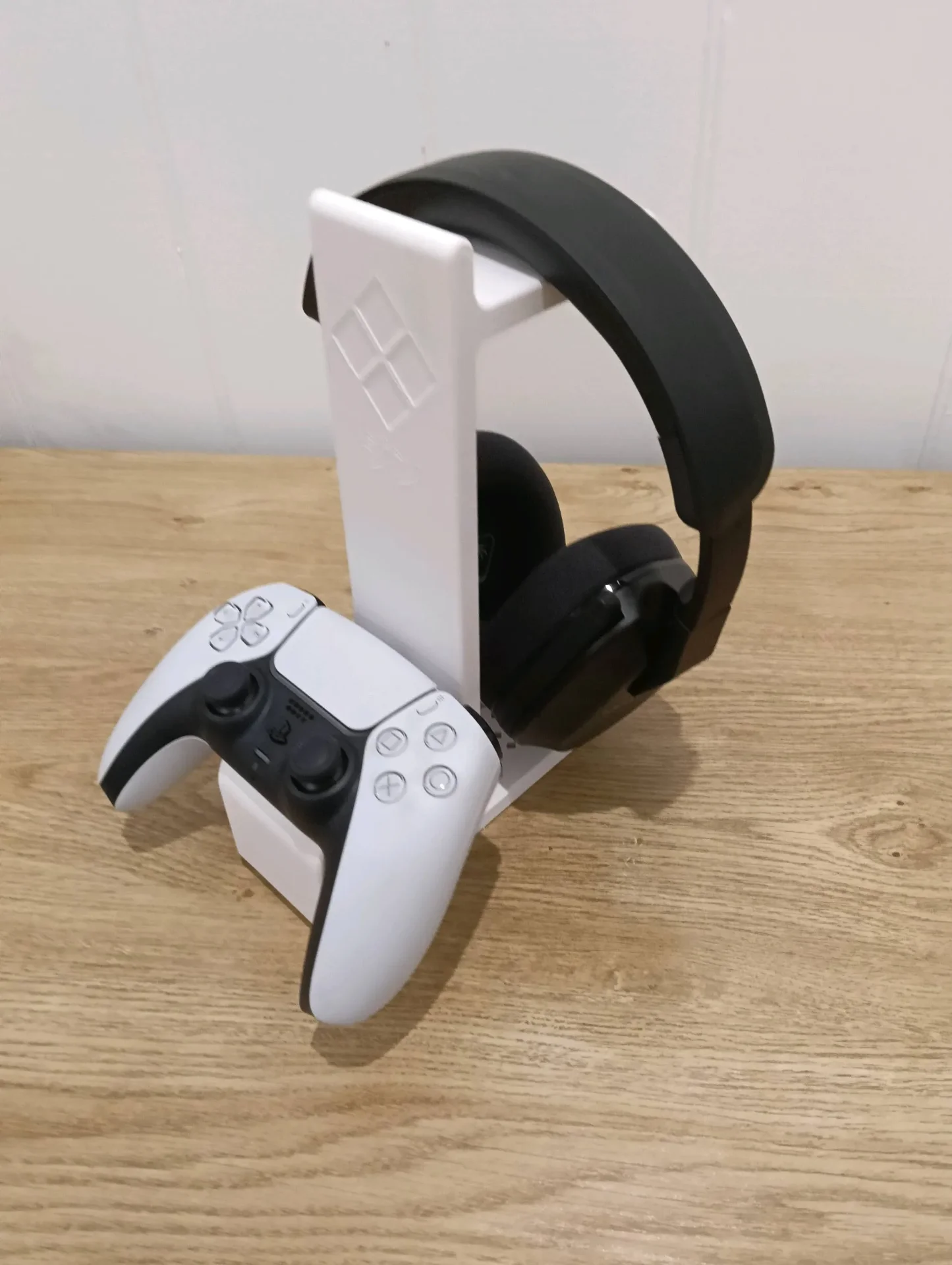 Support Gaming 2-en-1 – Casque + Manette (حامل 2 في 1 – لحمل السماعة ويد التحكم) | متجر Ibda3D الجزائر