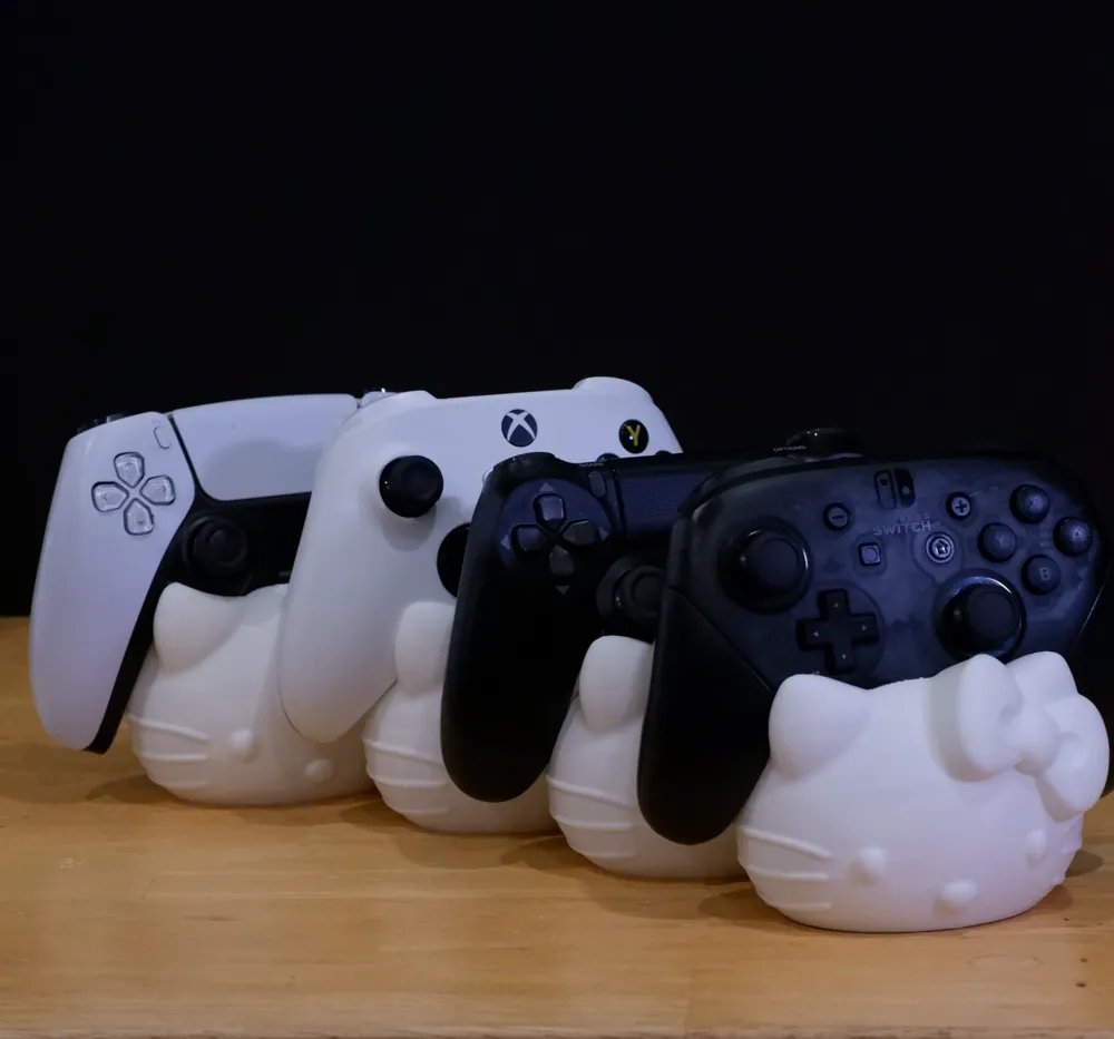 حامل مانيت بشكل Hello Kitty (Hello Kitty Gaming Controller Stand) | متجر Ibda3D الجزائر